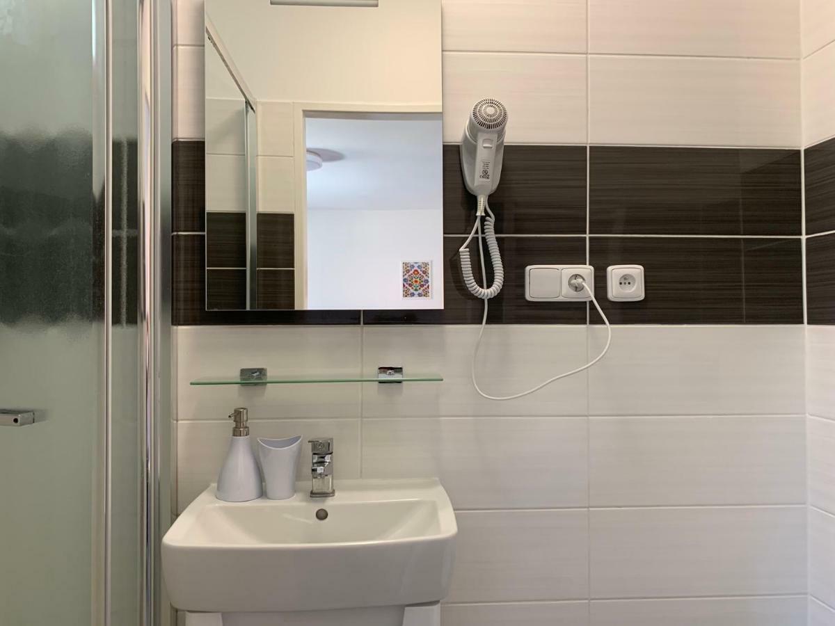 Mikulov Inn - Apartments Slunce 外观 照片